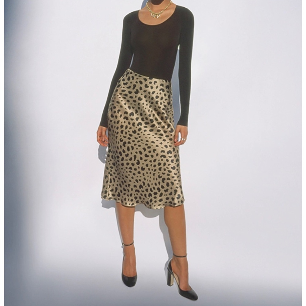 Realisation Par naomi skirt BNWT size small leopard print